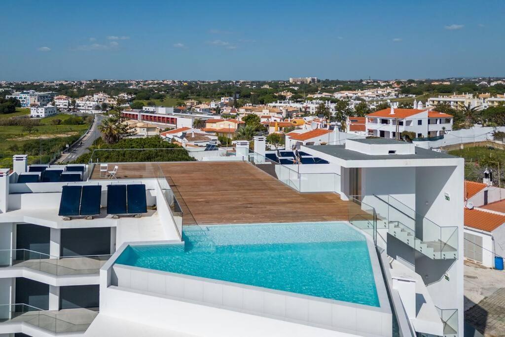 Ferienwohnung Perfect Place To Escape To With Rooftop Infinity Pool Olhos de Agua  Exterior foto